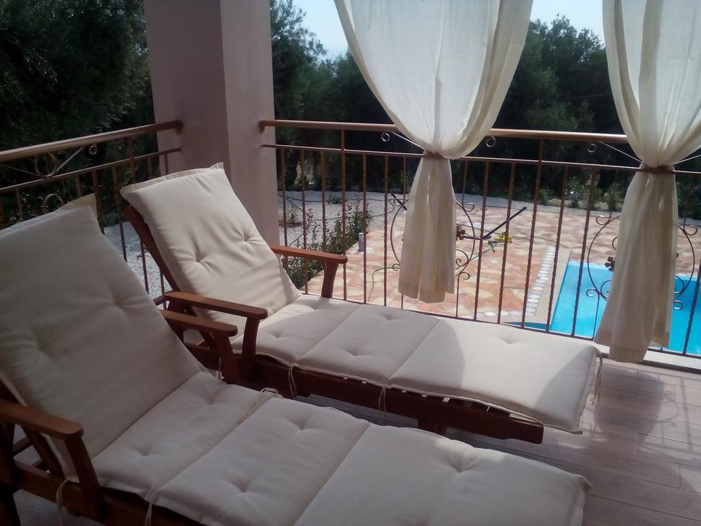 Villa Androniki Longos  Exterior photo